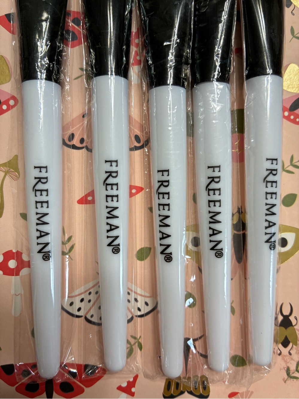 Freeman Pink-Tip Face Make-Up Brushes - Set of 5 - Picture 2 of 4